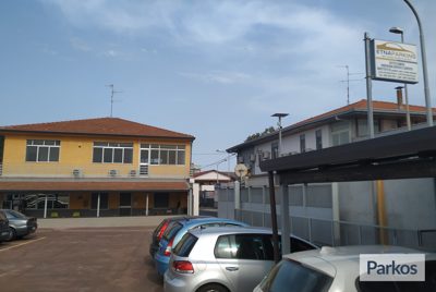 Etna Parking