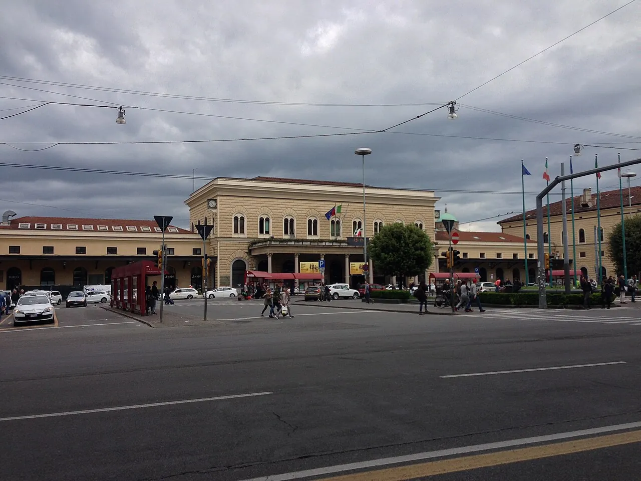Parcheggi vicino a Stazione di Bologna Centrale