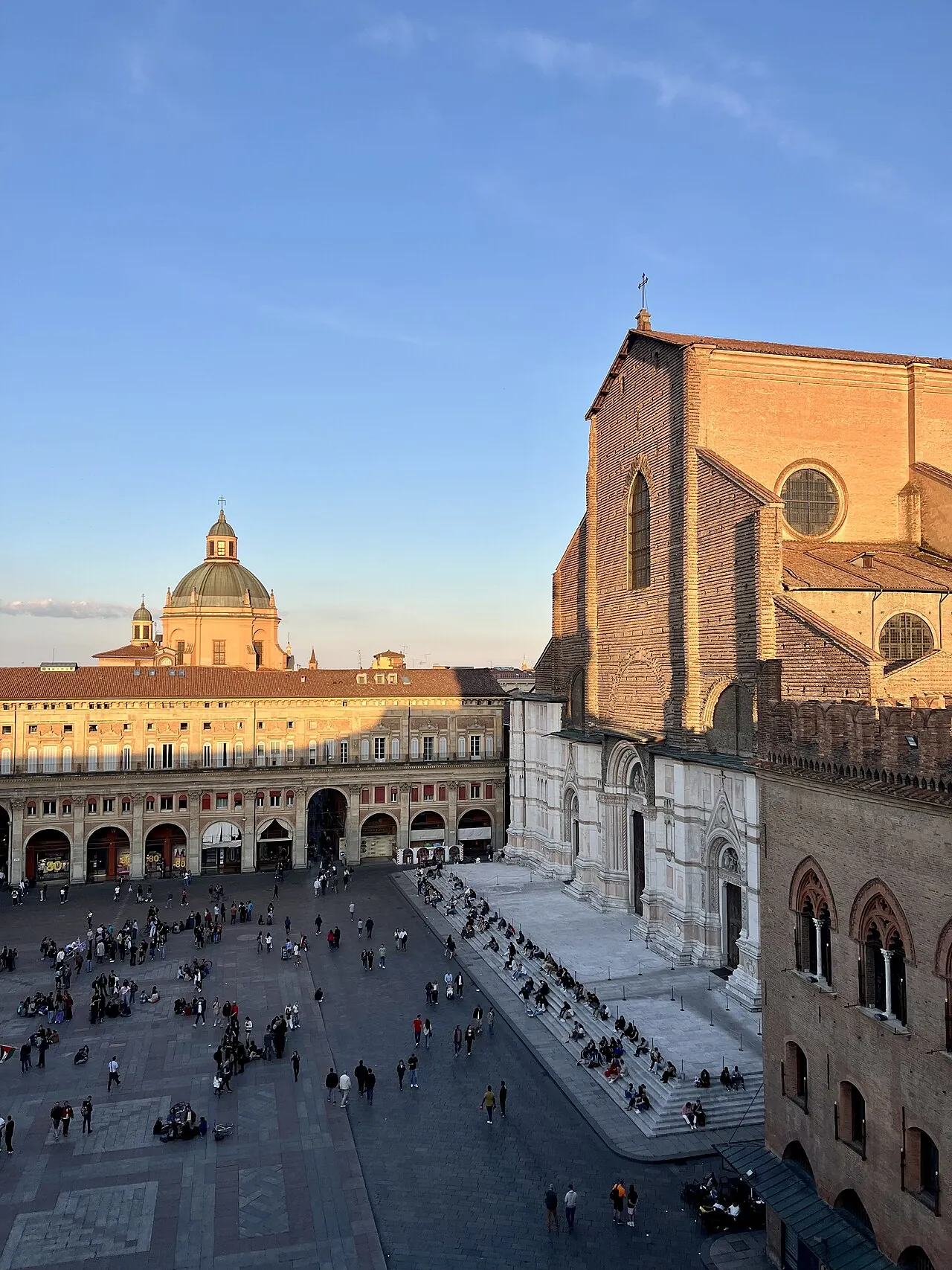 Parcheggi vicino a Centro di Bologna