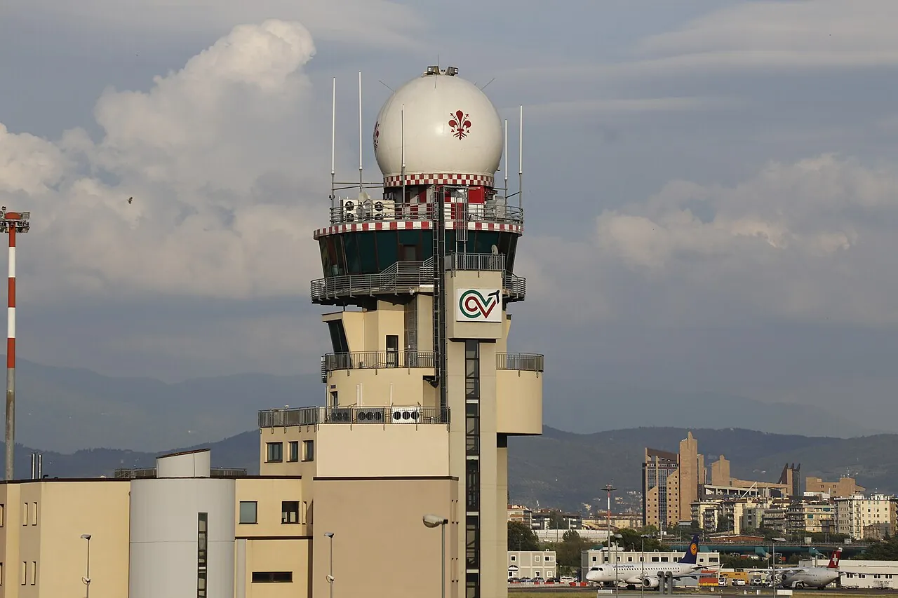 Parcheggi vicino a Aeroporto di Firenze Peretola
