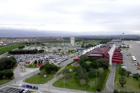 Parcheggi vicino a Aeroporto di Lamezia Terme