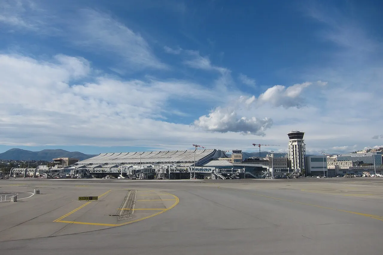 Parcheggi vicino a Aeroporto di Nizza Costa Azzurra