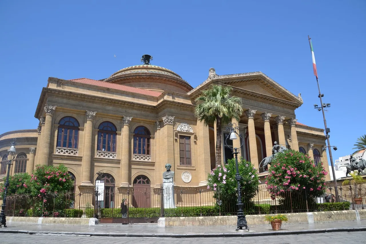 Parcheggi vicino a Centro di Palermo