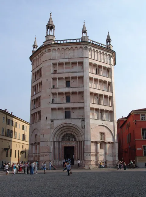 Parcheggi vicino a Centro di Parma