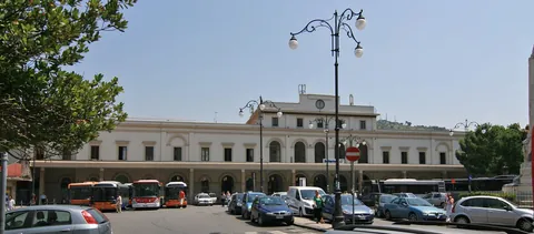 Parcheggi vicino a Stazione di Salerno