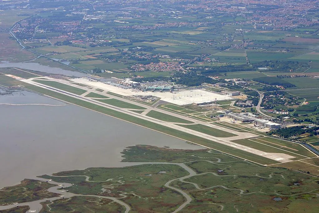 Parcheggi vicino a Aeroporto di Venezia Marco Polo