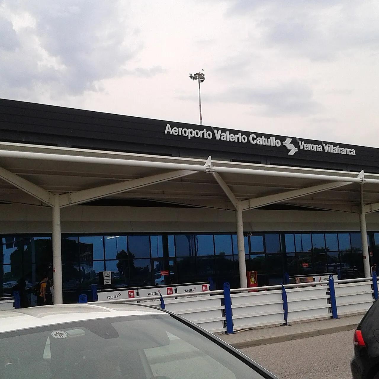 Parcheggi vicino a Aeroporto di Verona Villafranca
