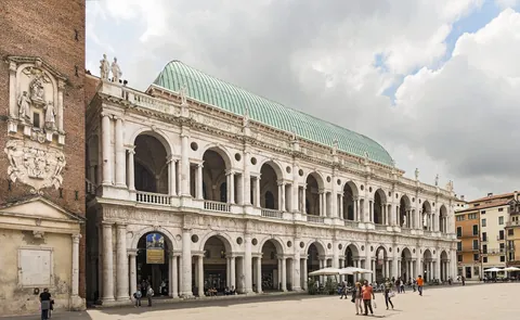Parcheggi vicino a Centro di Vicenza